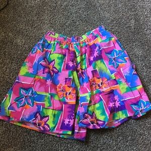 Hawaiian shorts 🌸🌺